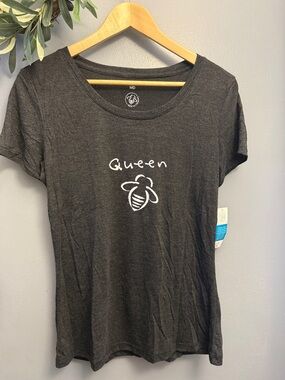 Queen Bee Black Graphic Women's Tee